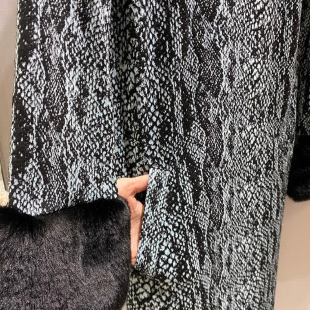 Fur Trim Snakeskin Dress - Picture 5 of 5